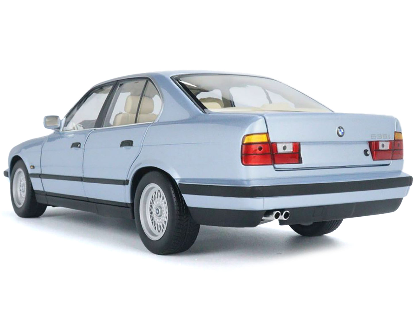 1988 BMW 535i E34 Blue Diecast Model Car