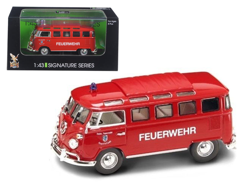 Rubber tires.
Detailed interior, exterior.
Comes in plastic display showcase.
Dimensions approximately L-3 inches.
Please note that manu