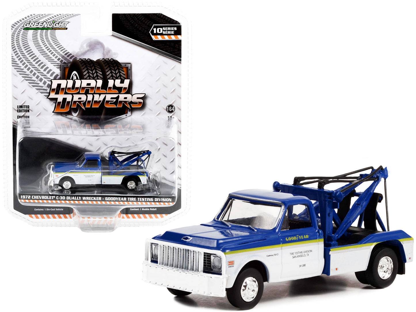 1972 Chevrolet C-30 White Diecast Model Wrecker Truck