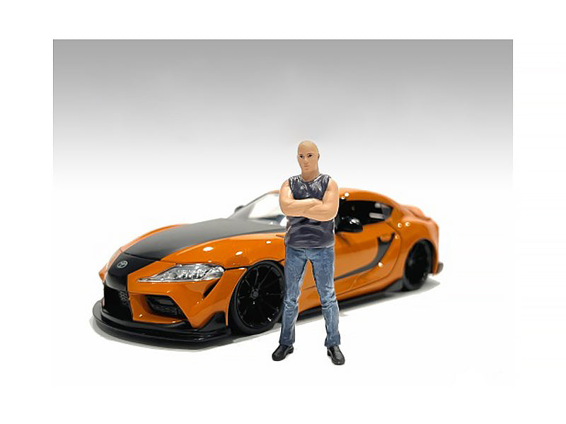 Figurine of Model Car Meet Figure