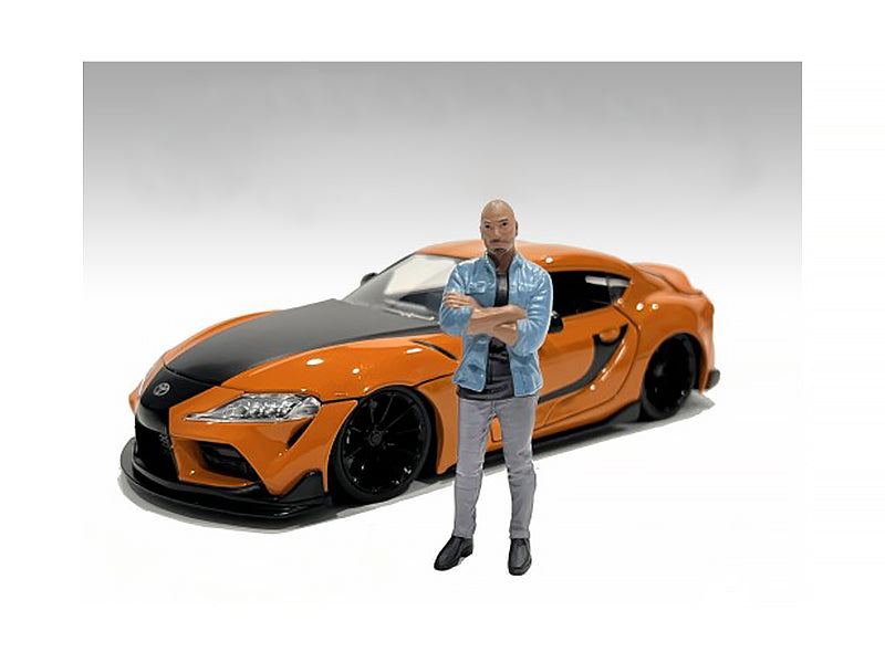 Figurine of Model Car Meet Figure