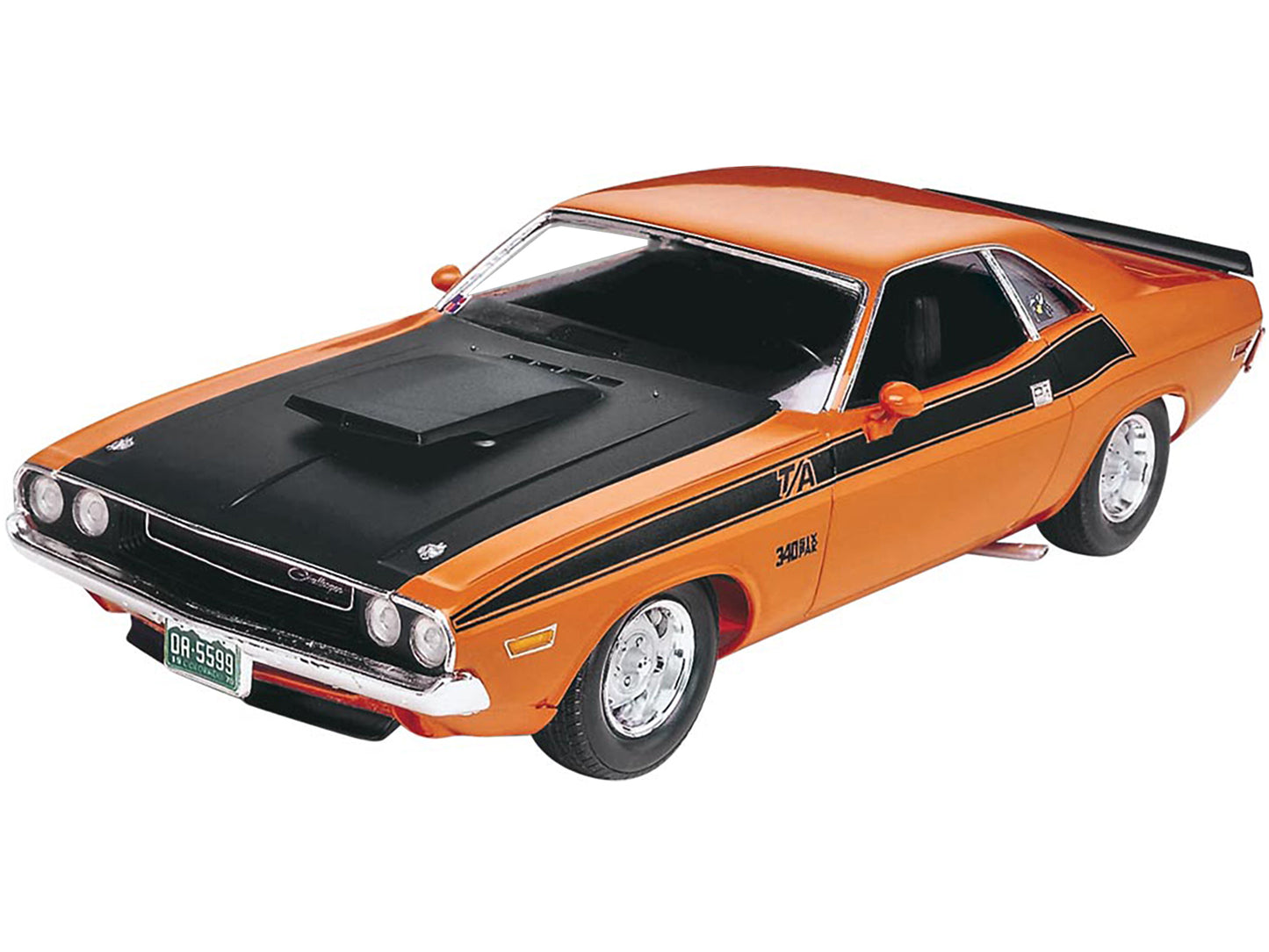 1970 Dodge Challenger T/A 1:24 Scale Plastic Model Model Kit to Build