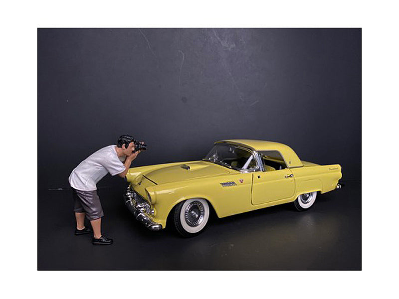 WeekendShow Figurine Model Car Show Figure