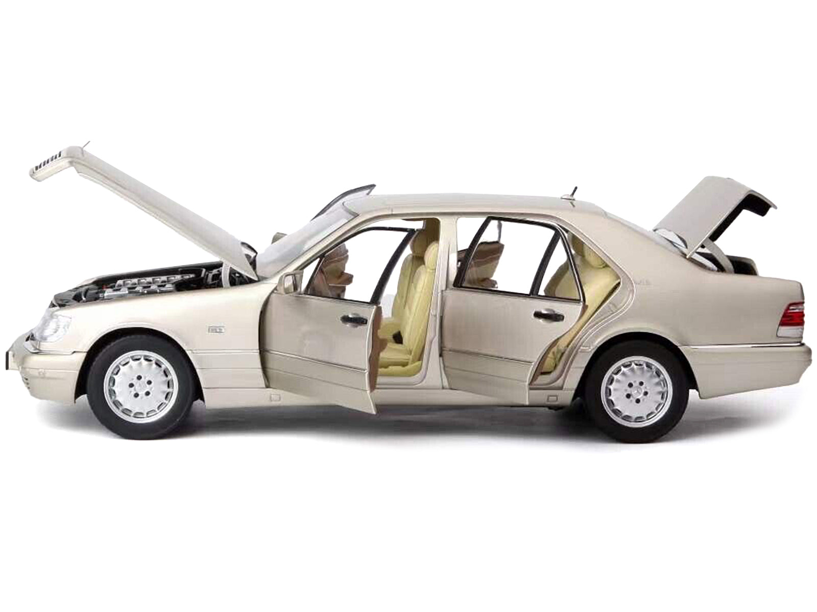 Brand new 1/18 scale diecast car model of 1997 Mercedes-Benz S600 Smoke Silver Metallic die cast model car by Norev.
Brand new box.
Real r