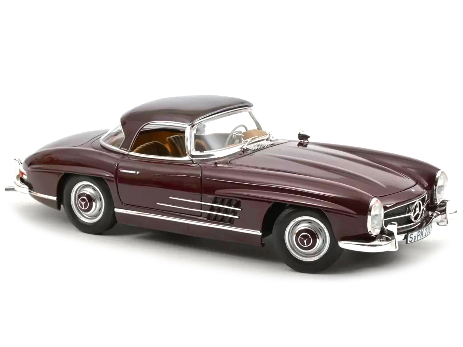Brand new 1/18 scale diecast car model of 1957 Mercedes-Benz 300 SL Roadster Dark Red die cast model car by Norev.
Brand new box.
Real rub