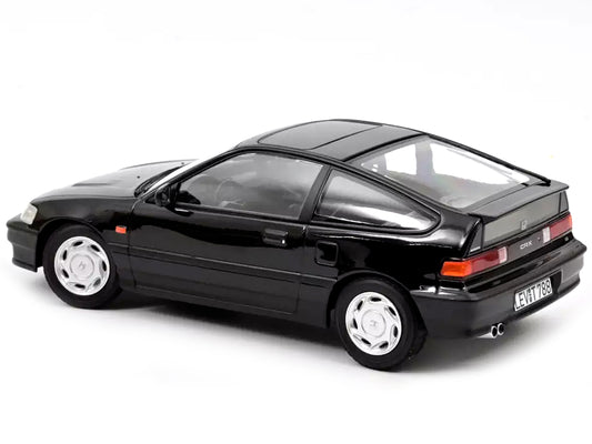 Brand new 1/18 scale diecast car model of 1990 Honda CRX Black die cast model car by Norev.
Brand new box.
Real rubber