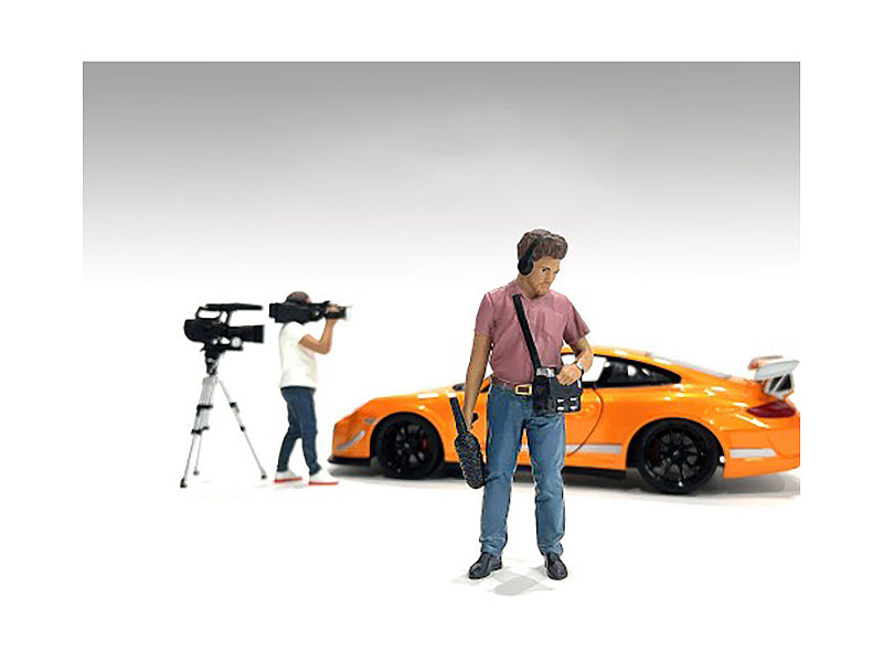 On-Air 4   Model News Crew Figure 