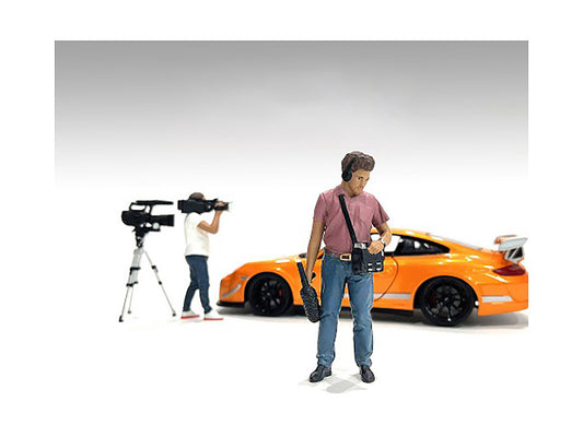 On-Air 4   Model News Crew Figure 