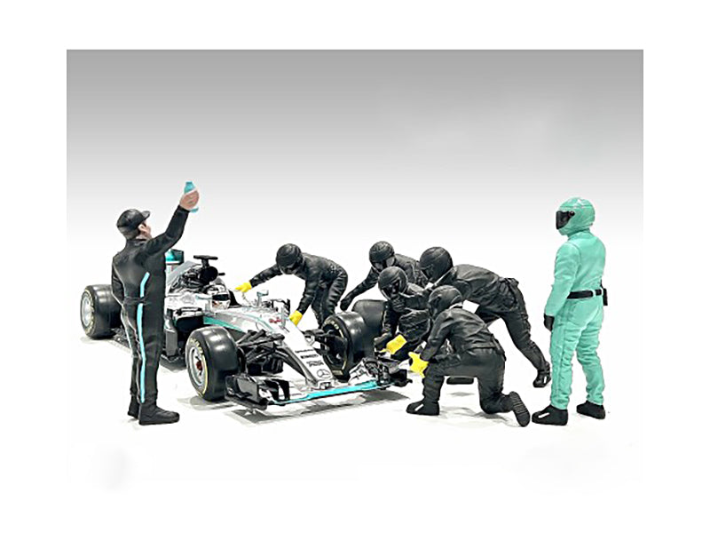 Race Day 7 Piece Set of   Model F1 Pit Crew Figure 