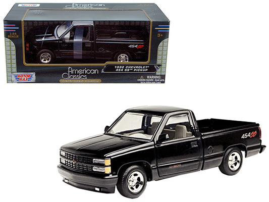 Brand new 1/24 scale diecast car model of 1992 Chevrolet 454 SS Pickup Truck Black die cast model car by Motormax.
Brand new box.
Real rub