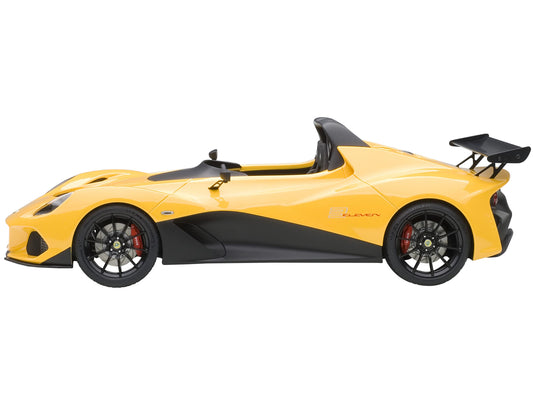 Brand new 1:18 scale model of Lotus 3-Eleven Yellow model car by Autoart.
Brand new box.
Rubber tires.
Has steerable 