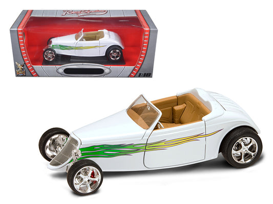
Brand new 1:18 scale diecast car model of 1933 Ford Roadster die cast car by Road Signature.


Brand new box.


Rubber tires.

Has