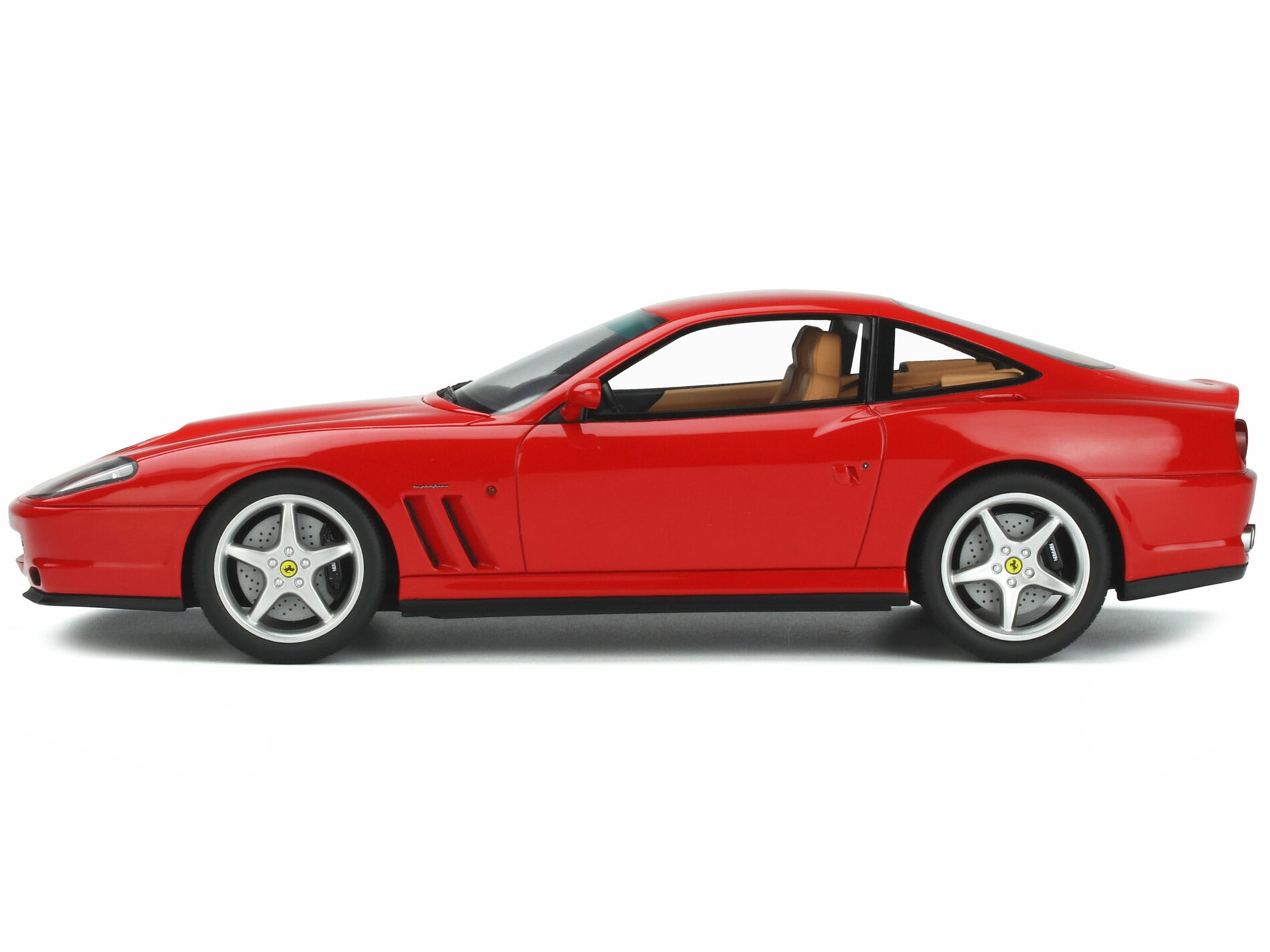 Brand new 1/18 scale car model of 1996 Ferrari F550 Maranello Gran Turismo Rosso Corsa Red model car by GT Spirit.
Bran